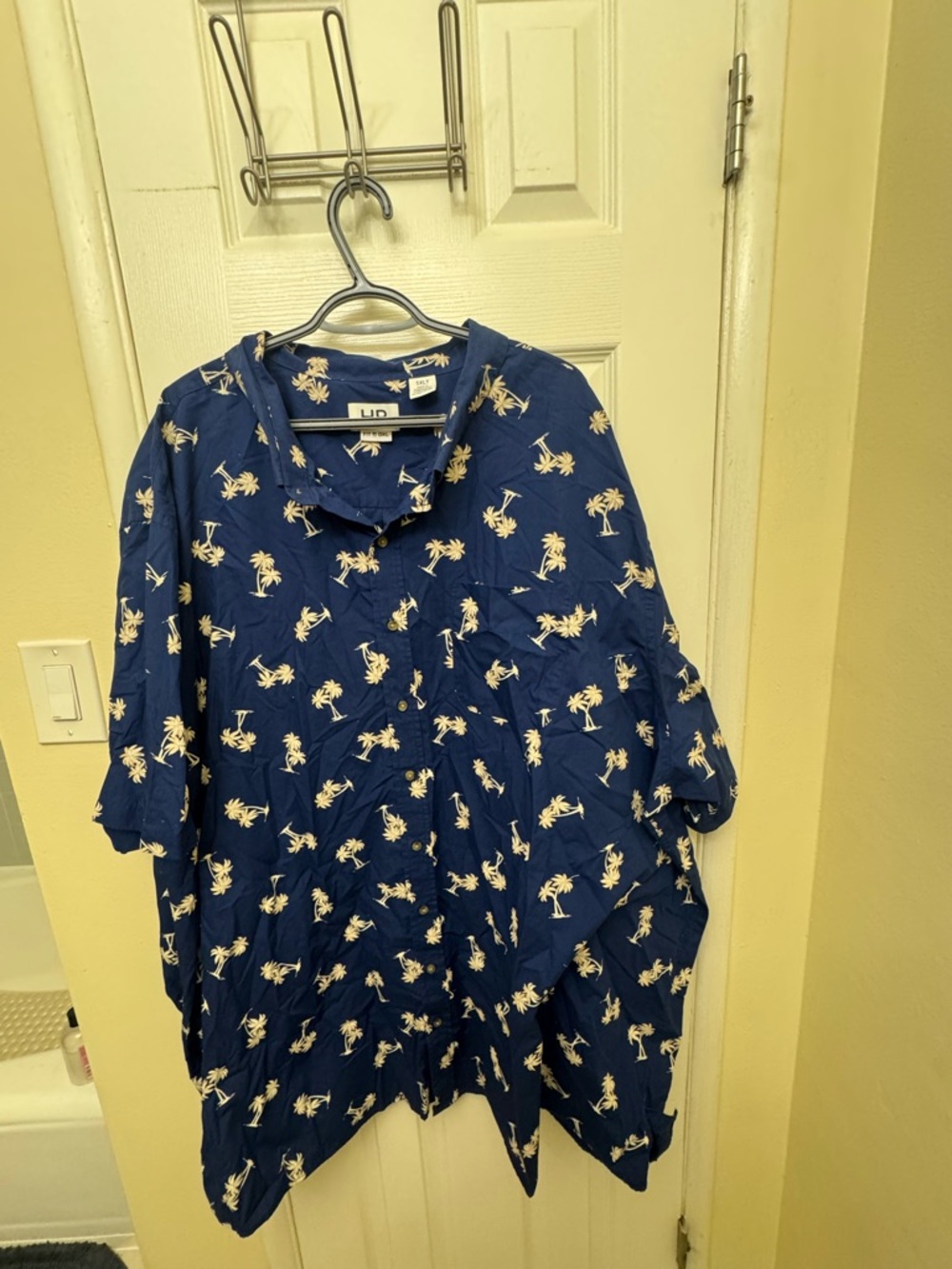 Harbor Bay Navy Blue Palm Tree Print Casual Button-Down Shirt